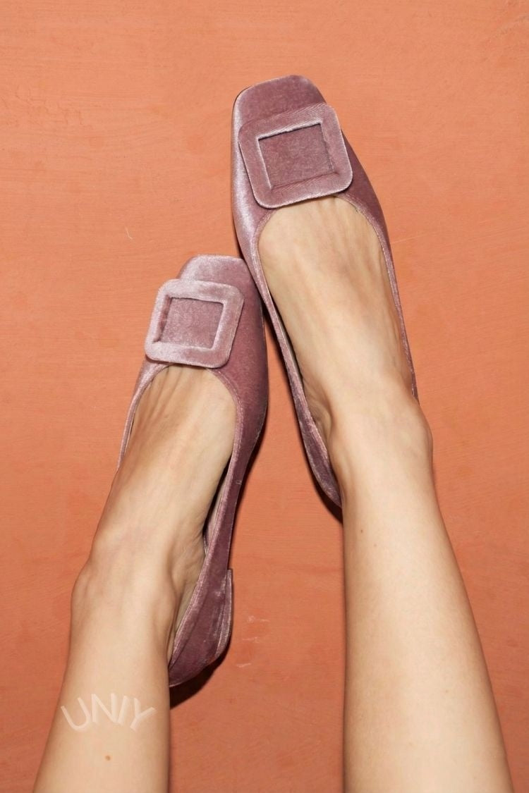 Velsche Ballerinas mit quadratischer Spitze und Schnalle
