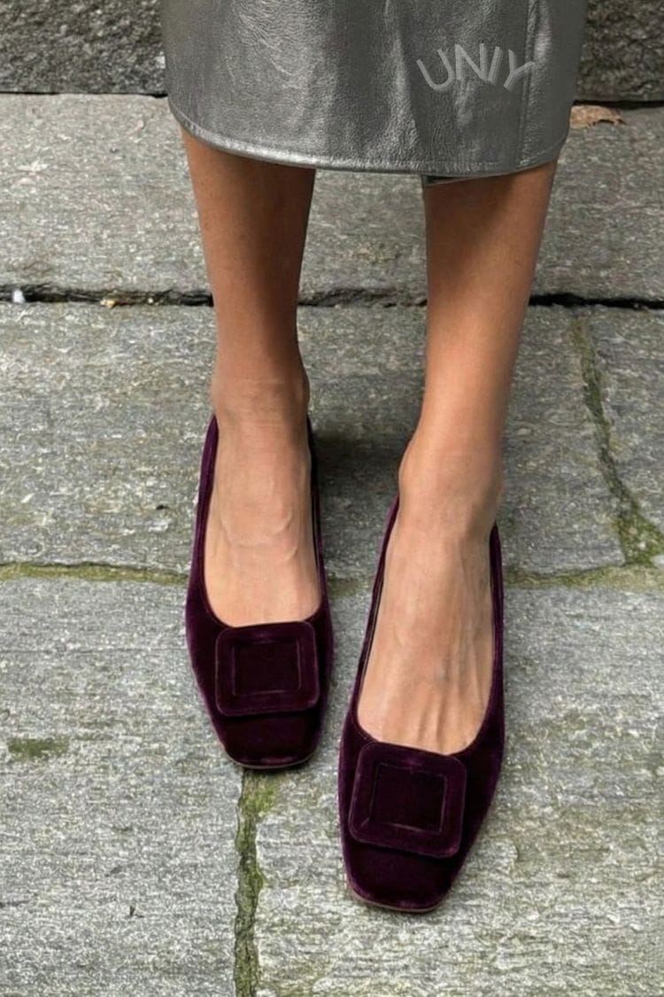 Ballerines Velsche à bout carré et boucle
