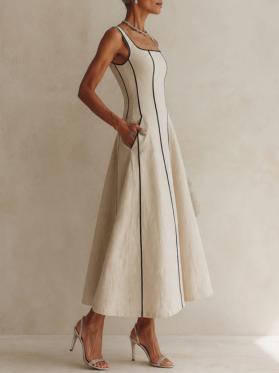Manon | Langgestreiftes Baumwoll-Leinen Kleid mit schwarzem Akzent