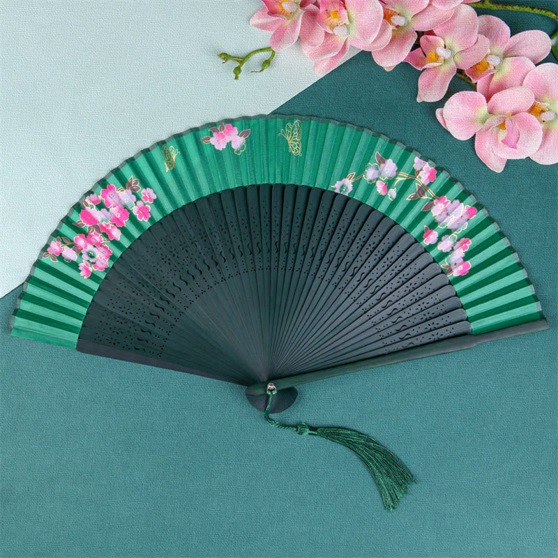 Faltbarer Buddha Handfächer mit Kirschblüten-Design, Sakura und Kamelie, aus Seide und Bambus, 21 cm