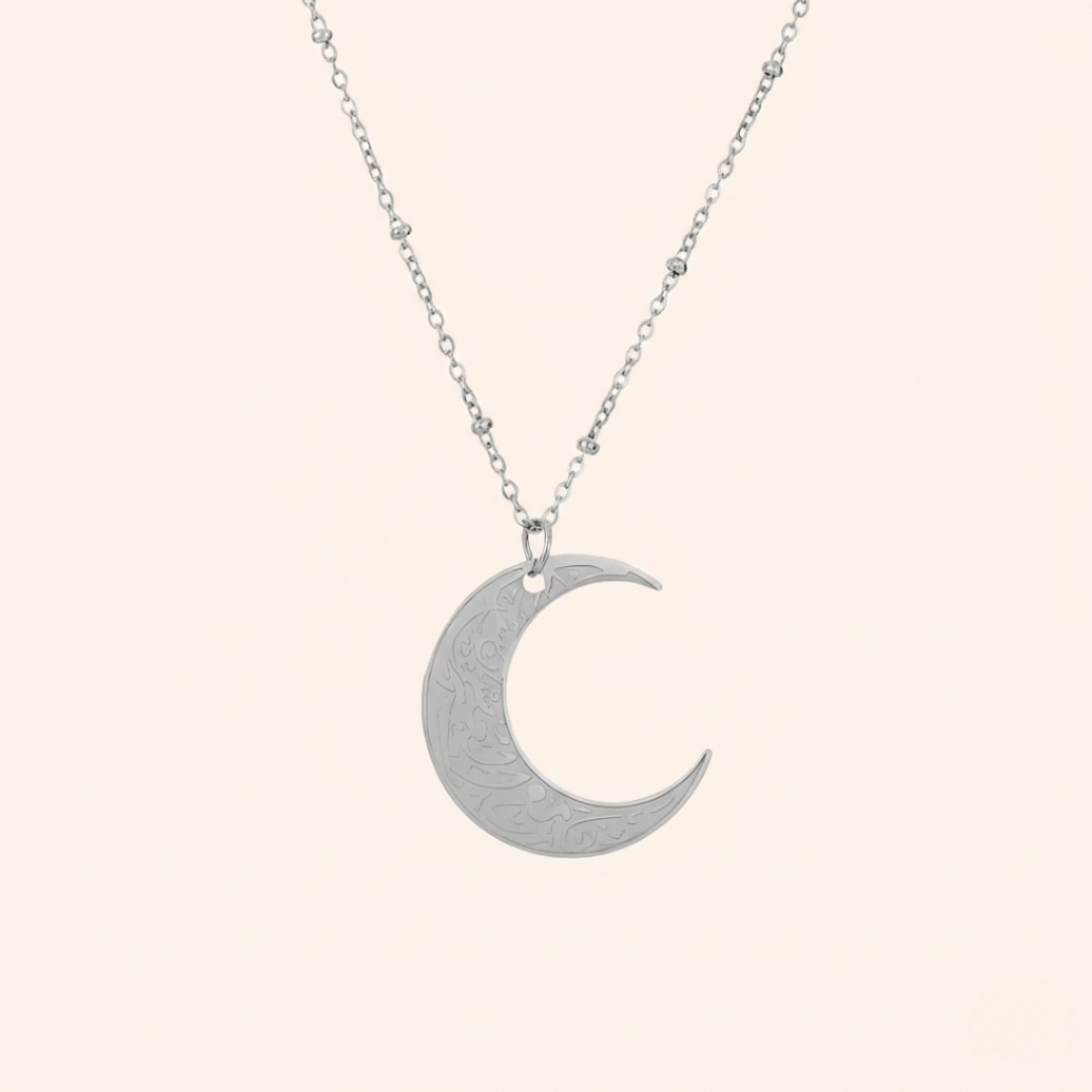 Lunavera™ - Filigrane Halskette mit Halbmond-Design