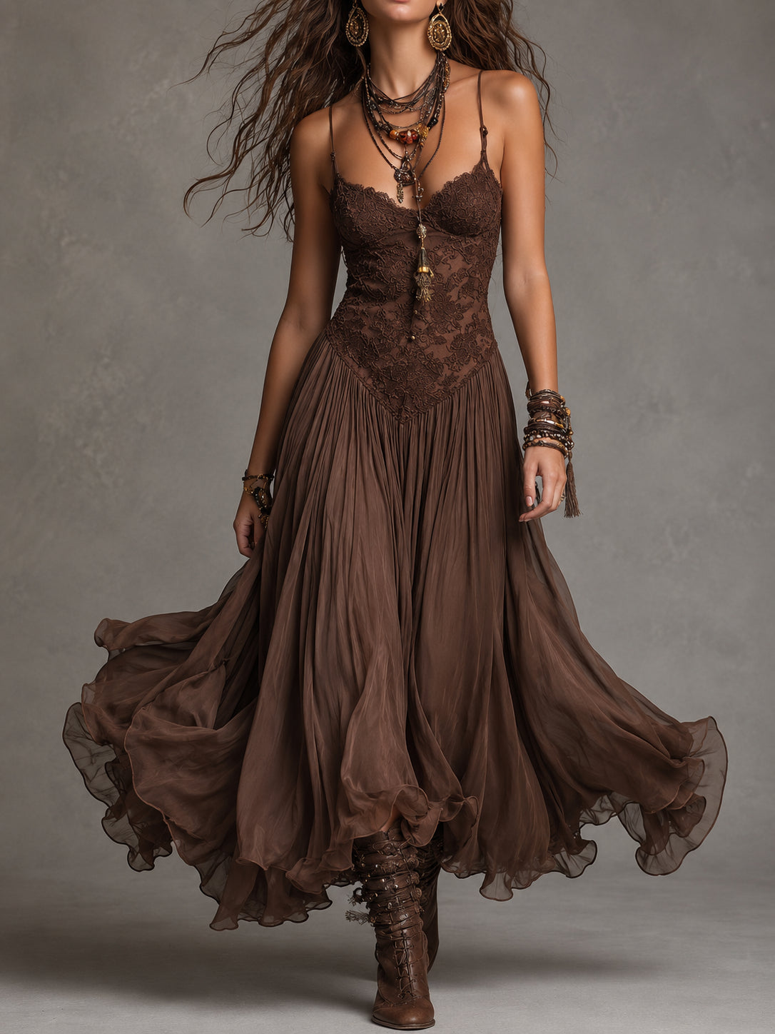 Élise | Braune Chiffon- und Spitzenlange Robe