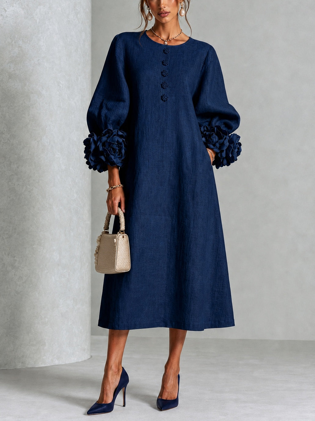 Capucine | Midi-Kleid mit Puffärmeln und floralen Knöpfen