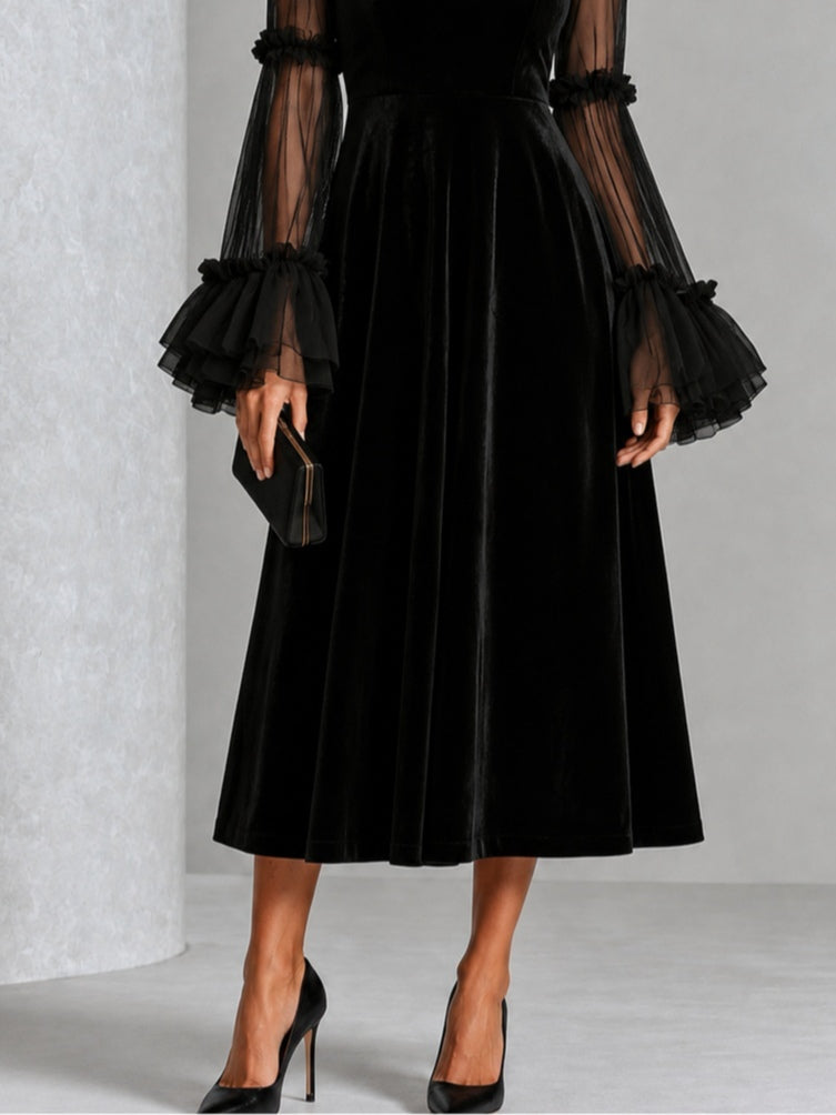 Éléonore | Plissiertes Samtkleid in Midi-Länge