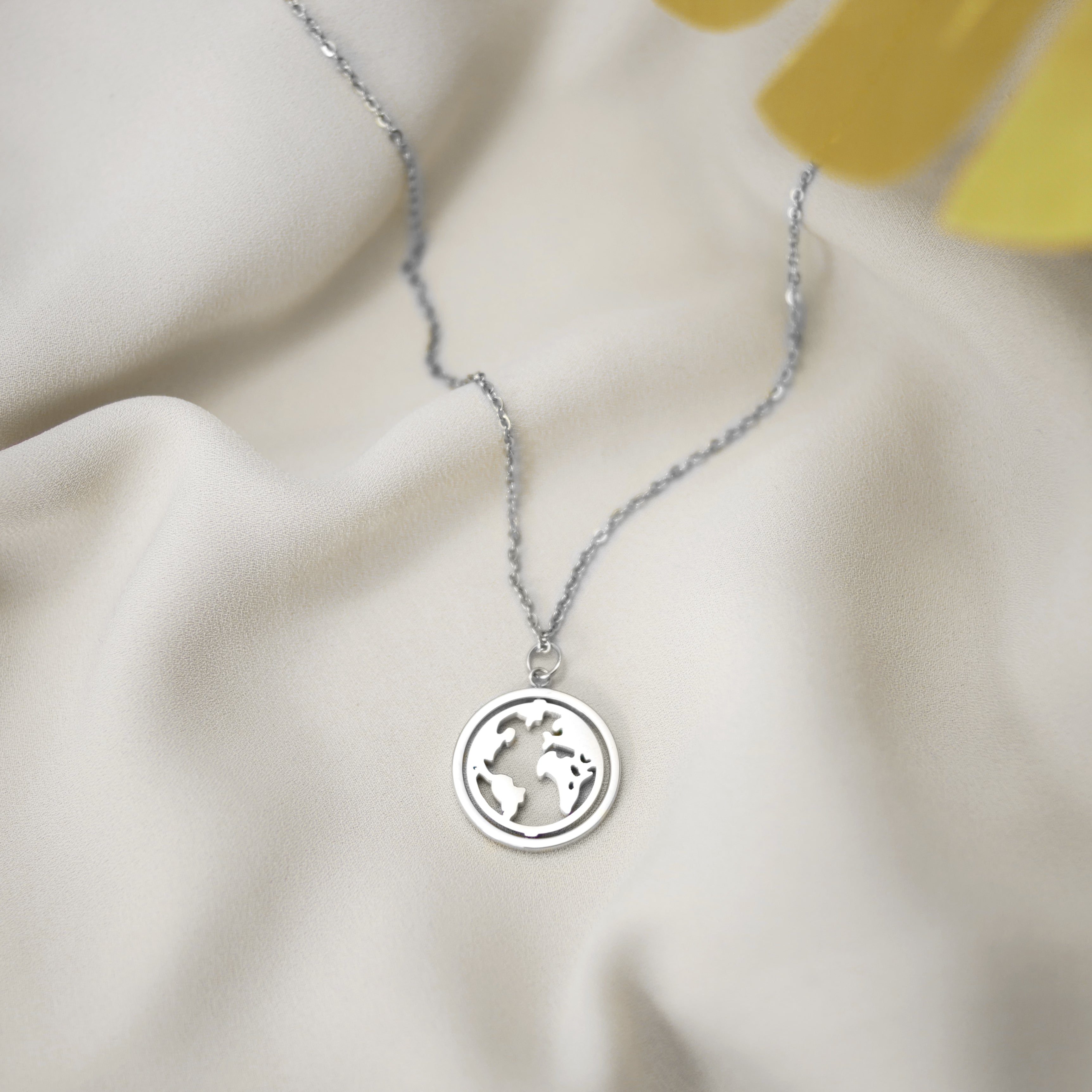 Bundle : collier globe BonnyWorld + bracelet en argent
