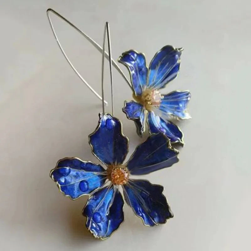 Vintage-Blaue Blumen-Ohrringe