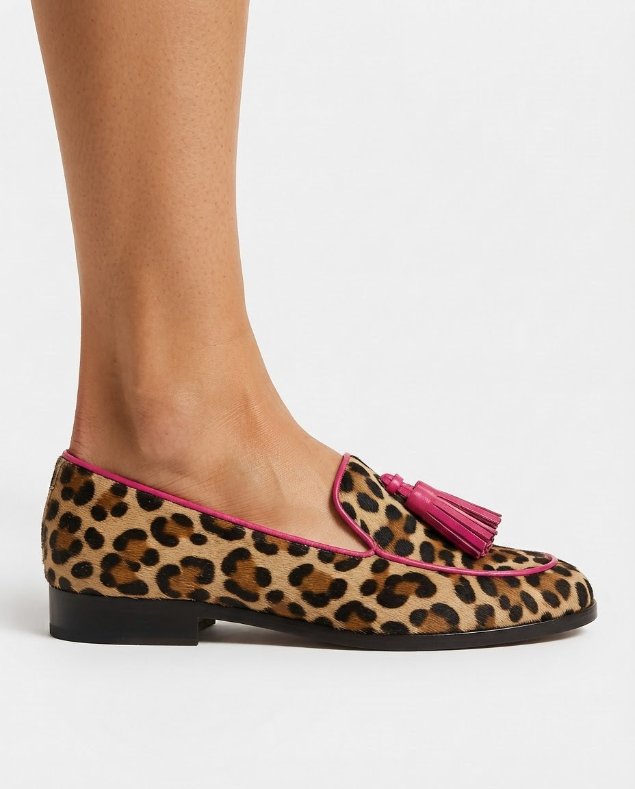 Fiametta™ - Elegante Halbschuhe mit Leopardenmuster und Pompons
